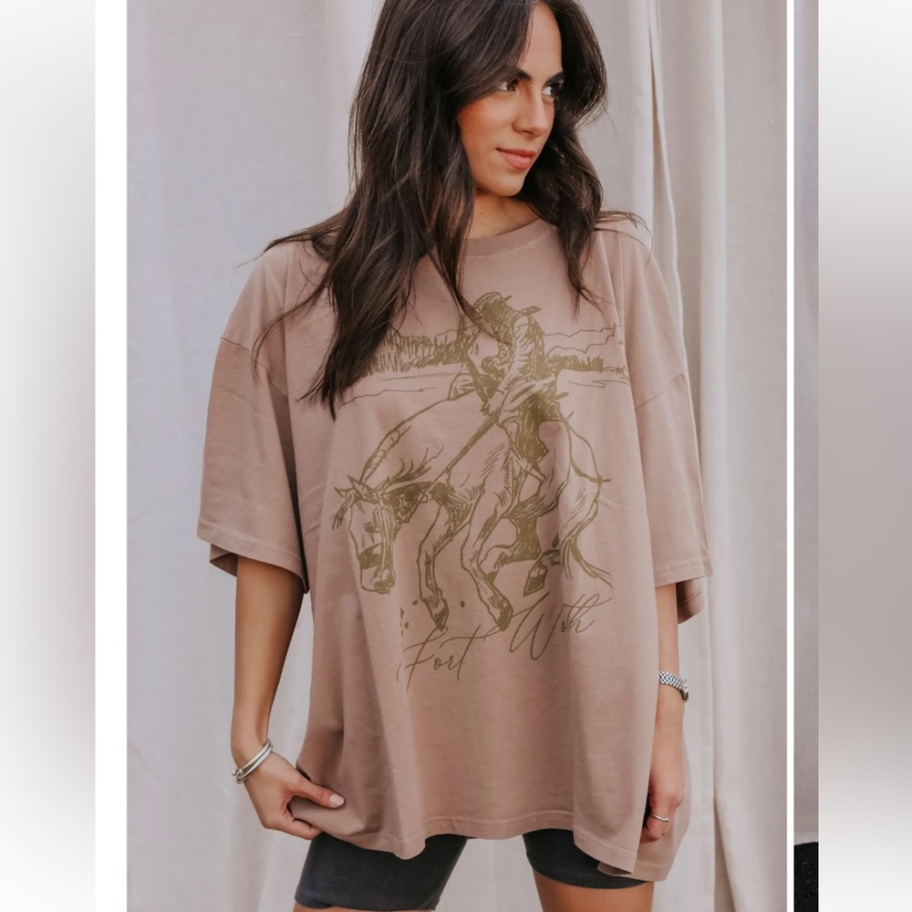 Daydreamer Forth Worth One Size Tee